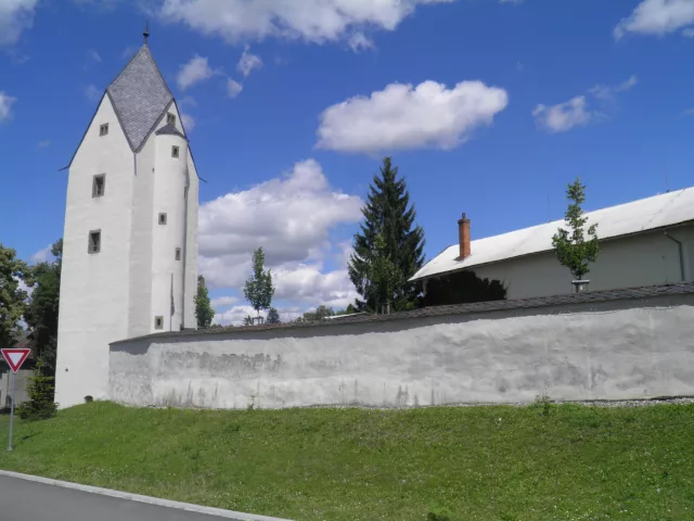 Drahanovice – tvrz