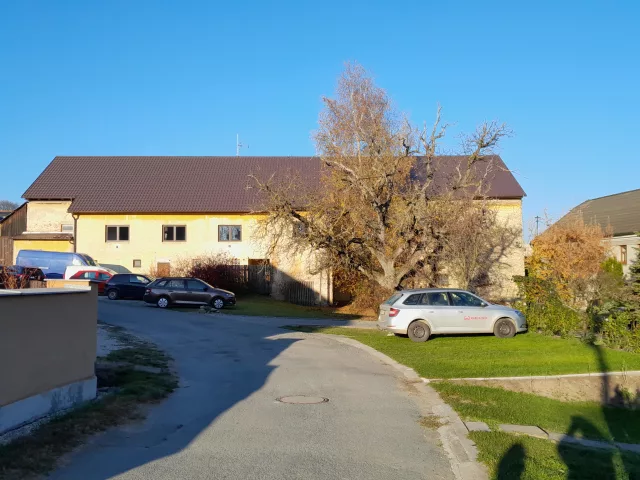 Vilémov – tvrz