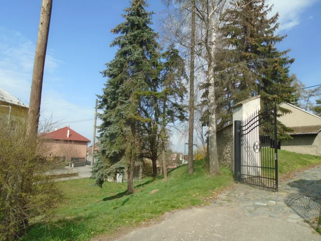 Unčovice – tvrz