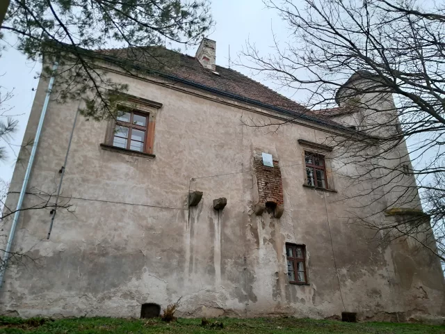 Unčovice – tvrz