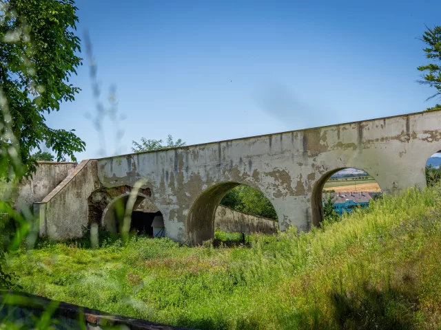 Úsov – hrad, zámek