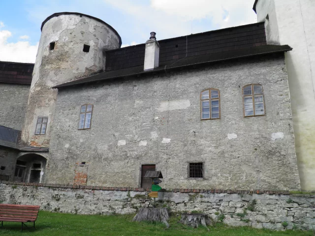 Úsov – hrad, zámek