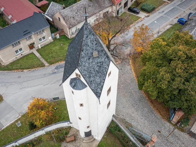 Drahanovice – tvrz