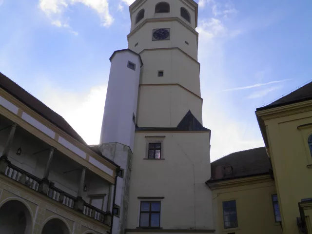 Tovačov – tvrz, zámek