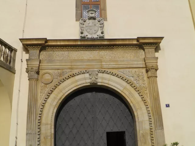 Tovačov – tvrz, zámek