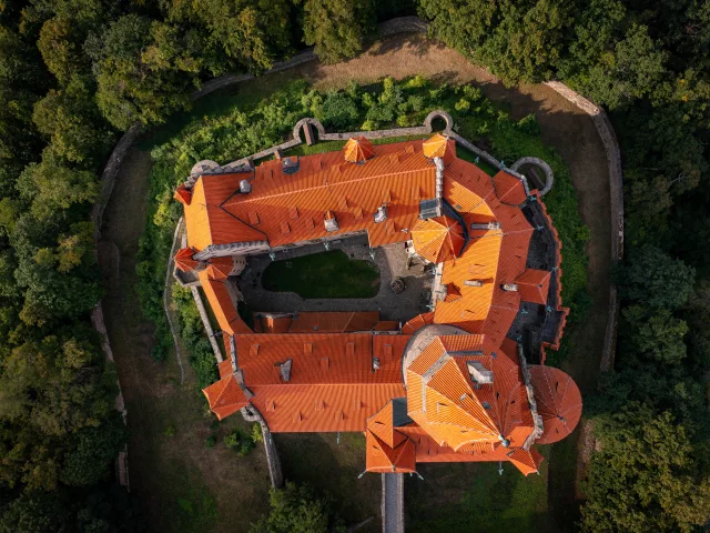 Bouzov – hrad