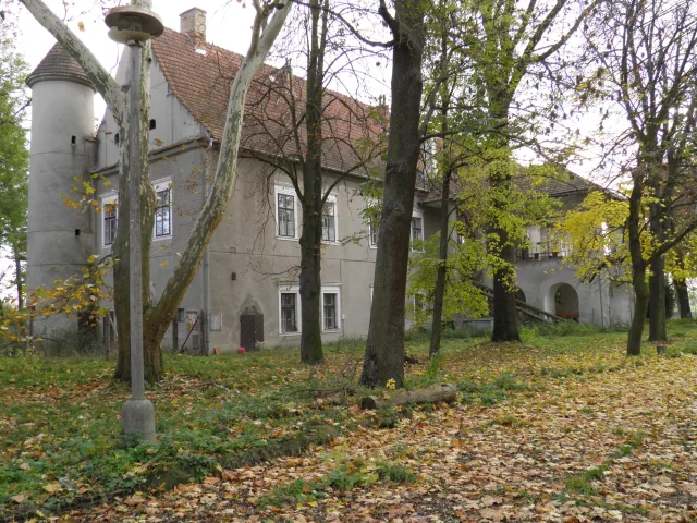 Hrubčice – tvrz, zámek