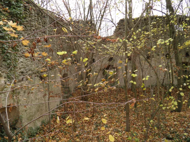 Jesenec – tvrz, zámek