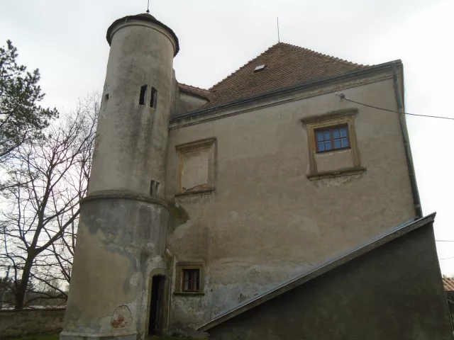 Unčovice – tvrz